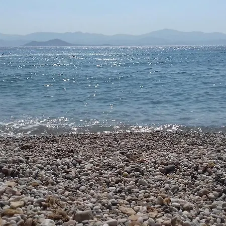 Vent D'est, Isterni, Paros *