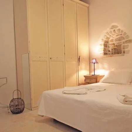 Holiday home Vent D'est, Isterni, Paros *